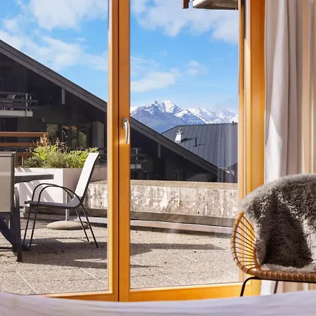 Lion 010 Sur La Place Du Village A Apartamento *