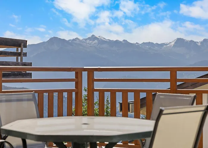 Lion 010 Sur La Place Du Village A Apartamento