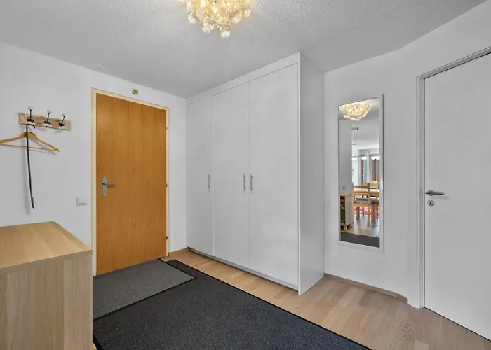 Appartement Lion 010 Sur La Place Du Village A *